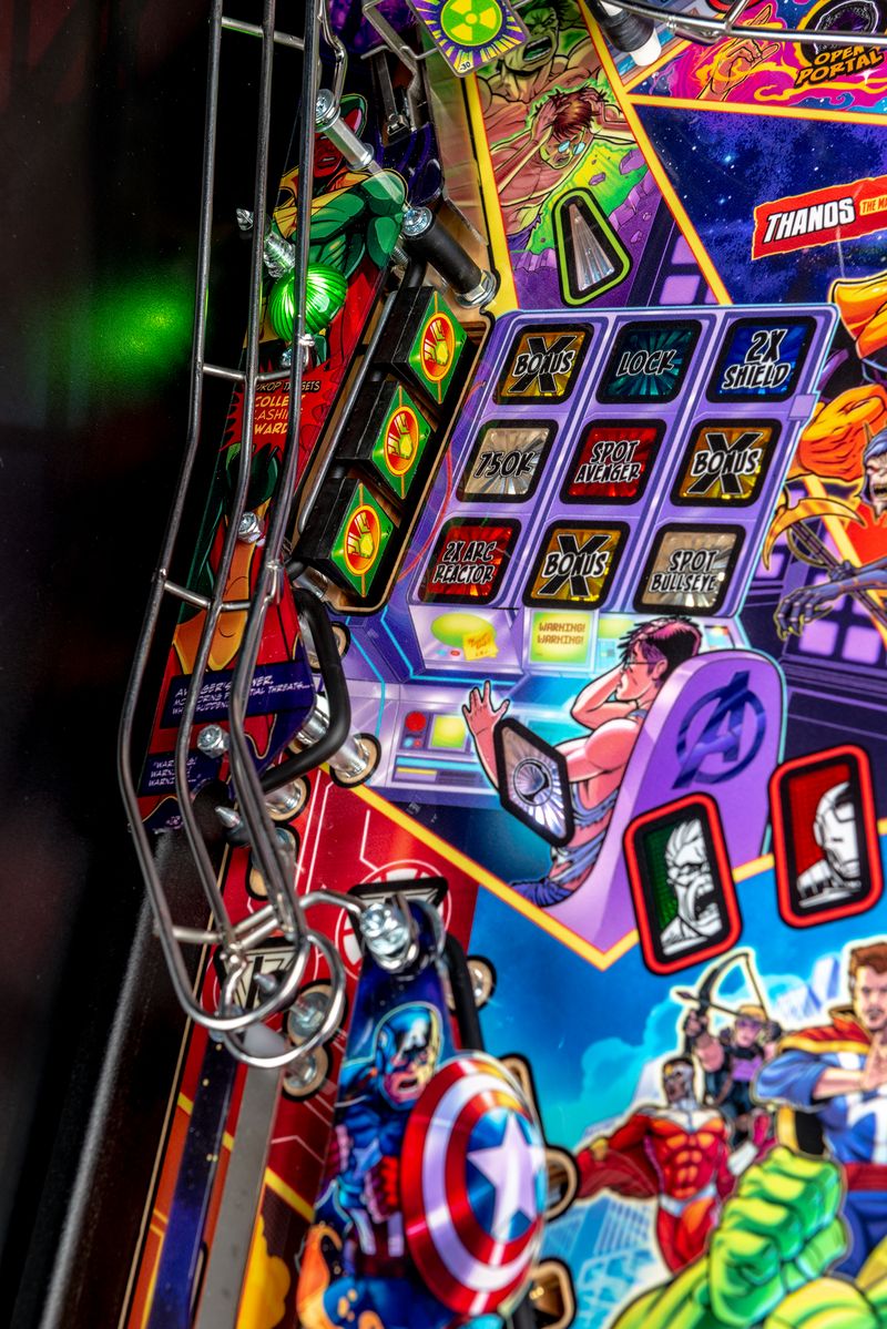 AVENGERS: INFINITY QUEST PINBALL
