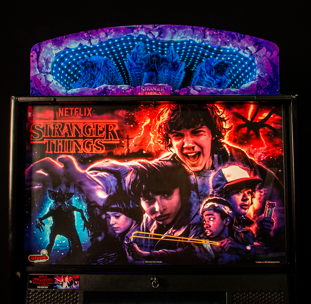 STRANGER THINGS TOPPER