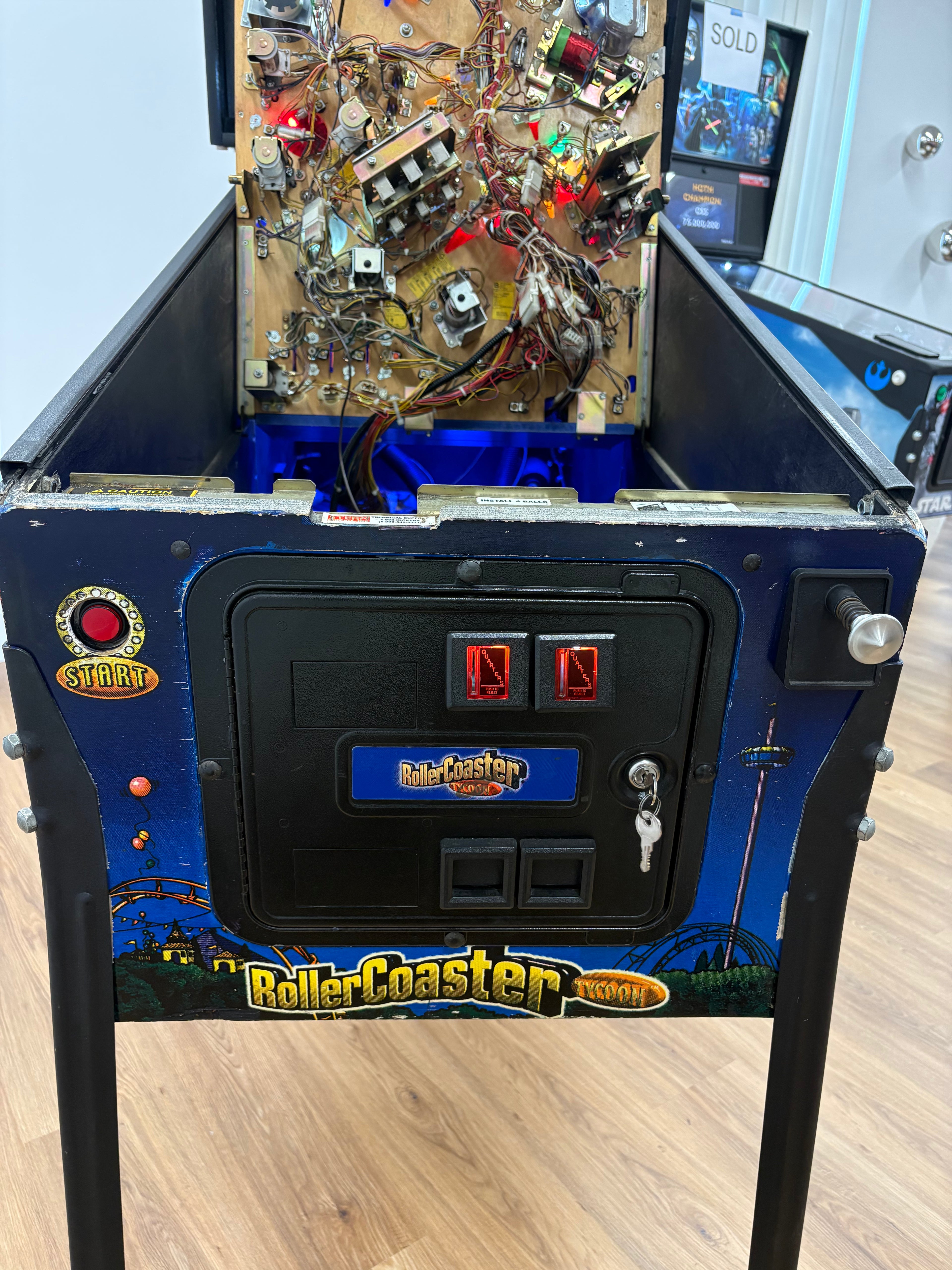 RollerCoaster Tycoon Pinball Machine
