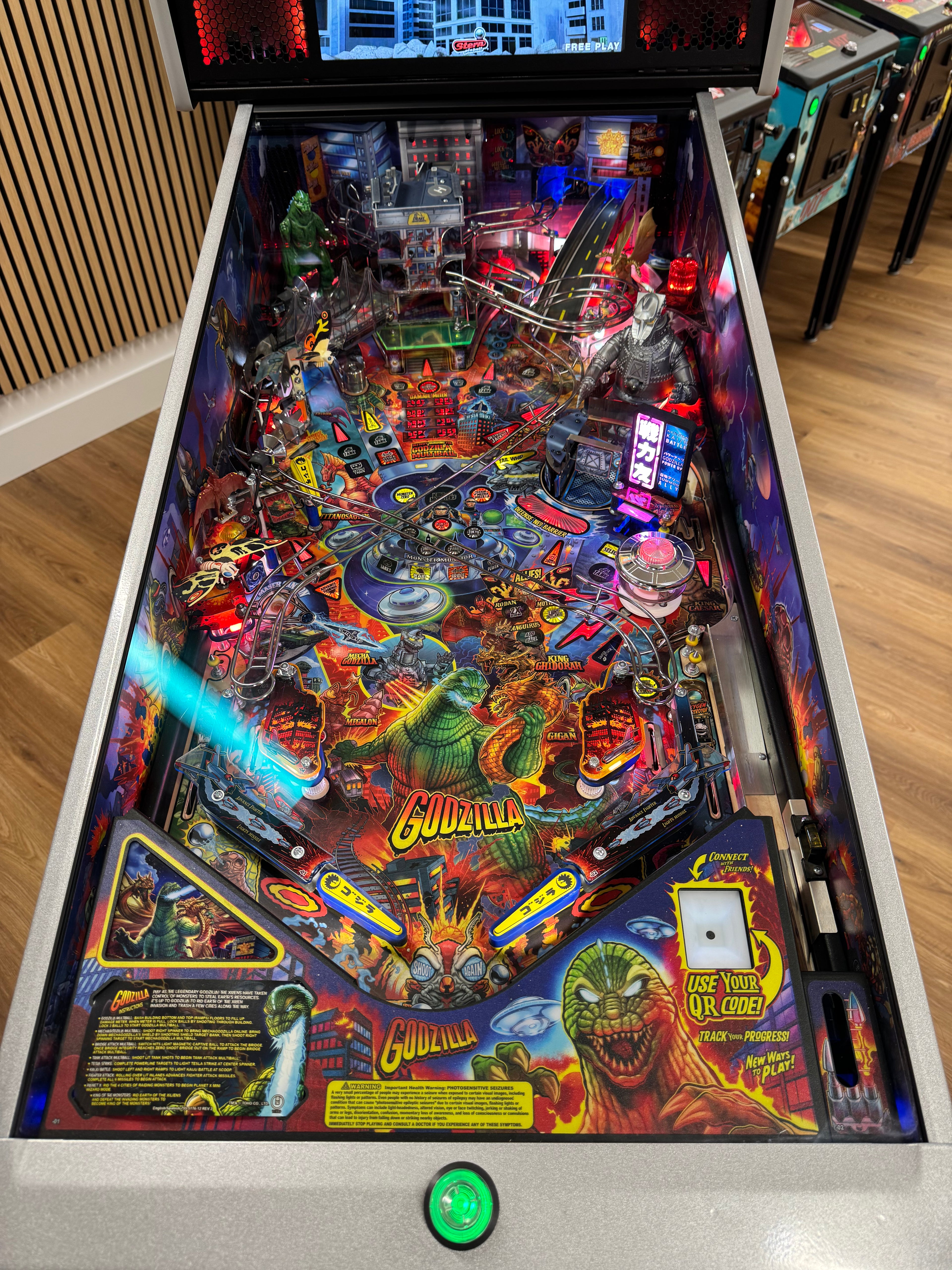 GODZILLA PINBALL MACHINE