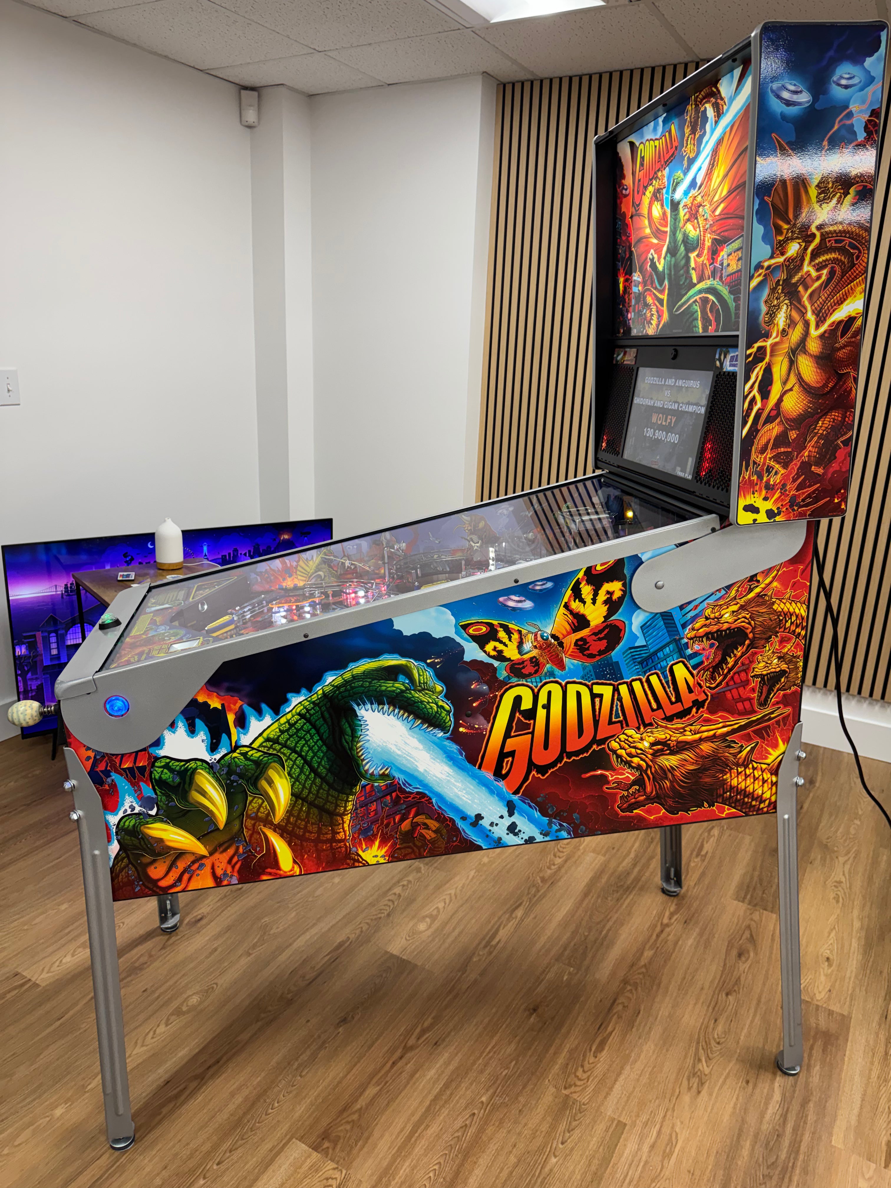 GODZILLA PINBALL MACHINE