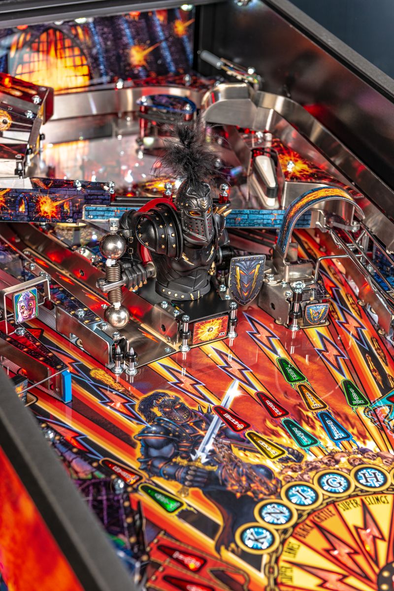 BLACK KNIGHT: SWORD OF RAGE PINBALL MACHINE